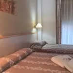 Cosmos Hotel *