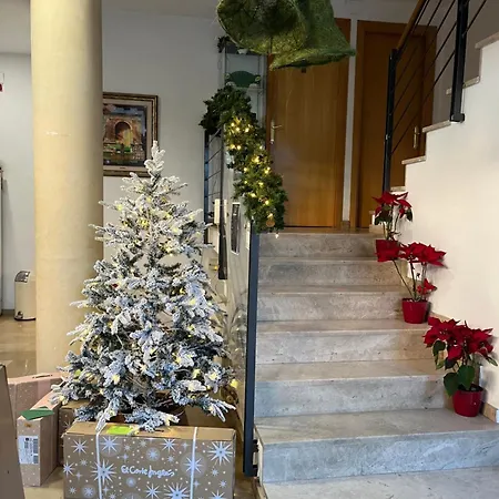 Ξενοδοχείο Cosmos Ταραγόνα