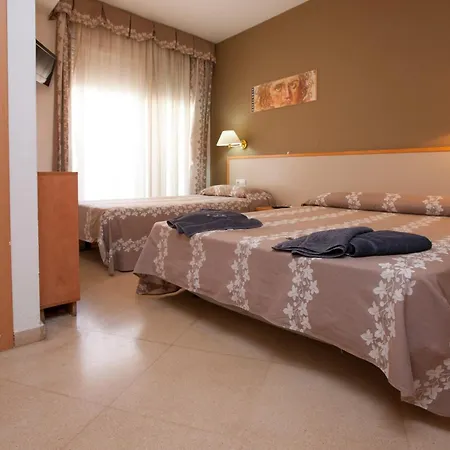 Cosmos Ξενοδοχείο *